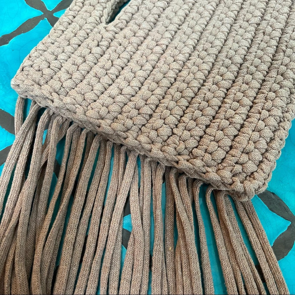 Binge Knitted Clutch - Frida - Picture 8 of 10